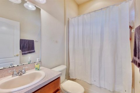 House in Apollo Beach, Florida 3 bedrooms, 189.71 sq.m. № 1556560 - photo 28