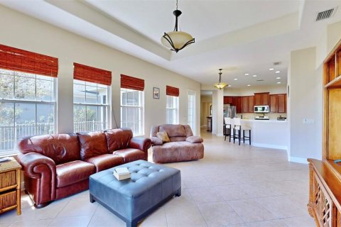 House in Apollo Beach, Florida 3 bedrooms, 189.71 sq.m. № 1556560 - photo 8