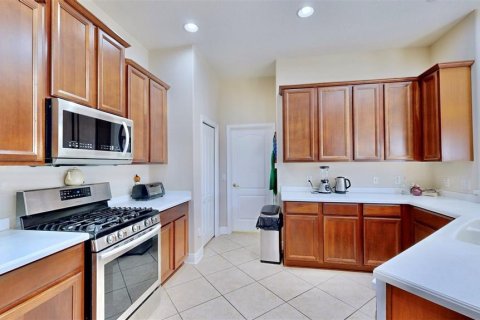 House in Apollo Beach, Florida 3 bedrooms, 189.71 sq.m. № 1556560 - photo 14