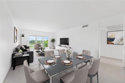 Condominio en venta en Coconut Creek, Florida, 2 dormitorios, 107.95 m2 № 2246572 - foto 3