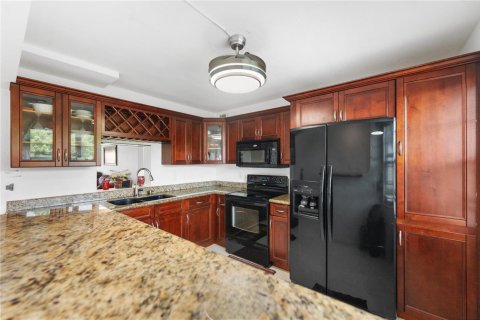 Condominio en venta en Coconut Creek, Florida, 2 dormitorios, 107.95 m2 № 2246572 - foto 4