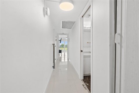Condominio en venta en Coconut Creek, Florida, 2 dormitorios, 107.95 m2 № 2246572 - foto 5