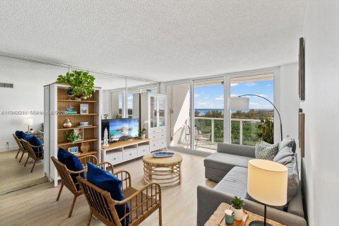 Copropriété à louer à Sunny Isles Beach, Floride: 2 chambres, 126.07 m2 № 2000103 - photo 10