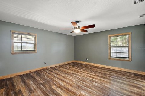 House in Summerfield, Florida 3 bedrooms, 147.53 sq.m. № 1785068 - photo 12