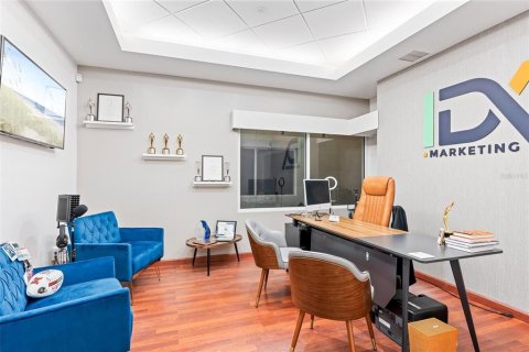 Propiedad comercial en venta en Orlando, Florida, 247.68 m2 № 2132876 - foto 25
