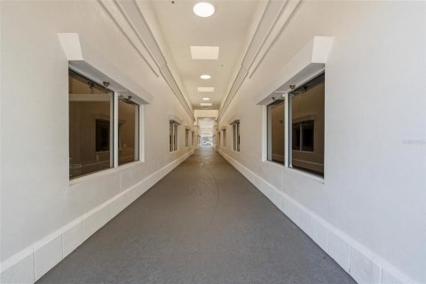 Propiedad comercial en venta en Orlando, Florida, 247.68 m2 № 2132876 - foto 7