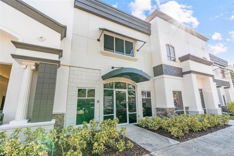Propiedad comercial en venta en Orlando, Florida, 247.68 m2 № 2132876 - foto 2