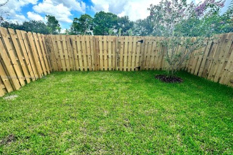 Townhouse in Coral Springs, Florida 3 bedrooms, 140.1 sq.m. № 1748037 - photo 19