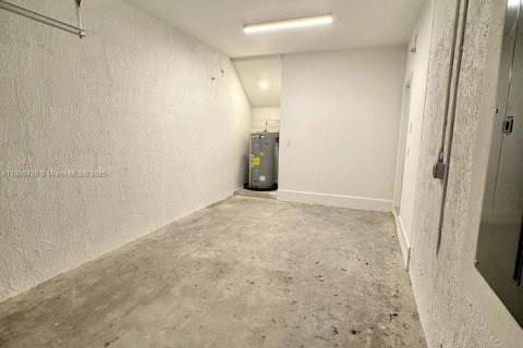 Townhouse in Coral Springs, Florida 3 bedrooms, 140.1 sq.m. № 1748037 - photo 17