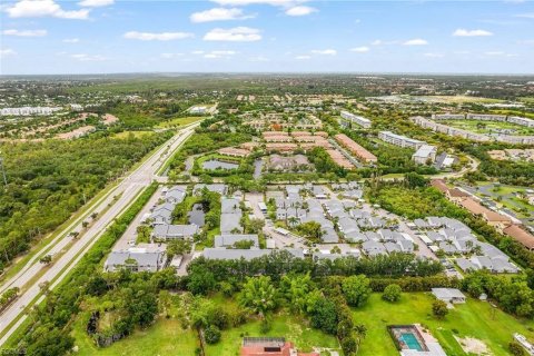 Condo in Fort Myers, Florida, 2 bedrooms  № 2117632 - photo 25