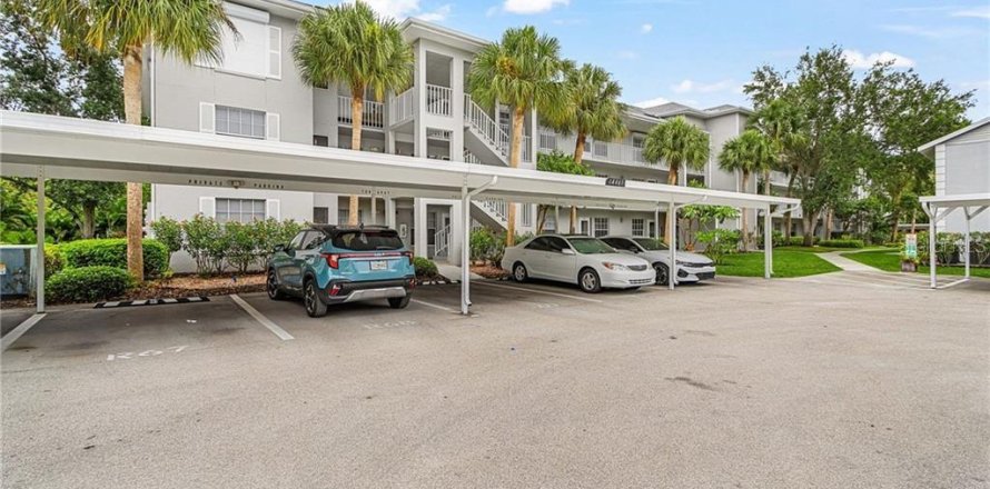 Condo in Fort Myers, Florida, 2 bedrooms  № 2117632