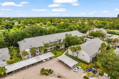 Condo in Fort Myers, Florida, 2 bedrooms  № 2117632 - photo 23