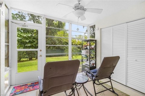 Condo in Fort Myers, Florida, 2 bedrooms  № 2117632 - photo 15