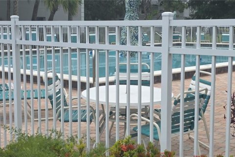 Condo in Fort Myers, Florida, 2 bedrooms  № 2117632 - photo 21