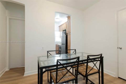 Copropriété à louer à Miami Beach, Floride: 42.36 m2 № 1811470 - photo 6