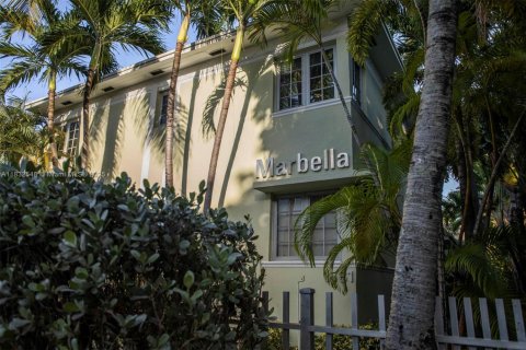 Copropriété à louer à Miami Beach, Floride: 42.36 m2 № 1811470 - photo 1