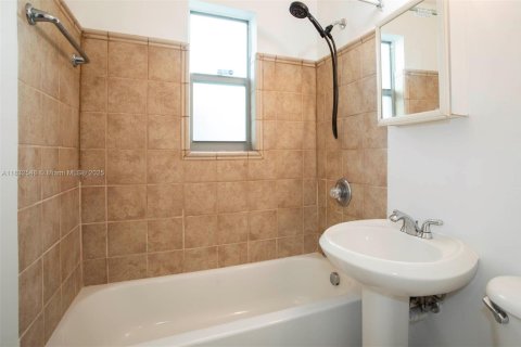 Copropriété à louer à Miami Beach, Floride: 42.36 m2 № 1811470 - photo 12