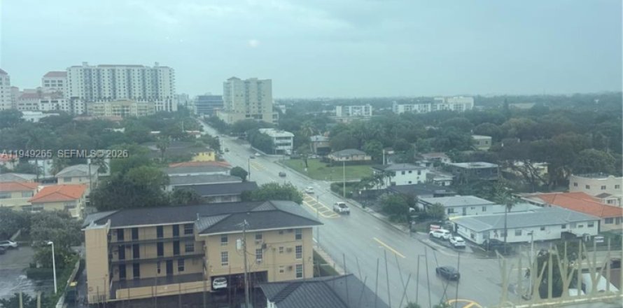 Кондоминиум с 1 спальней в Корал-Гейблс, Флорида № 2005120