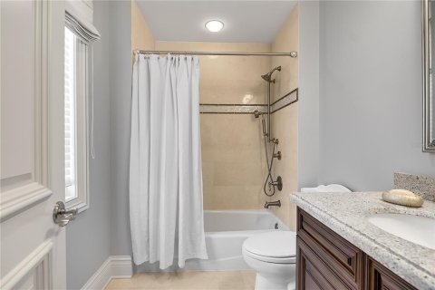 Condo in Vero Beach, Florida, 4 bedrooms  № 1549426 - photo 9