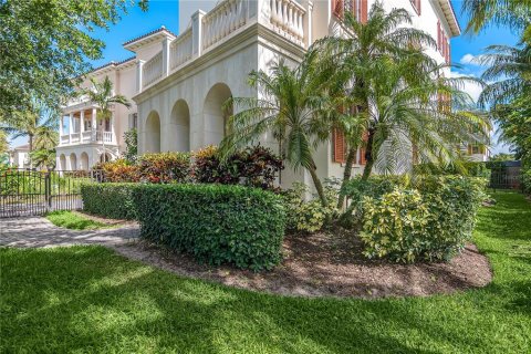 Condo in Vero Beach, Florida, 4 bedrooms  № 1549426 - photo 3