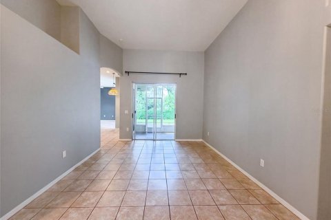 House in Brandon, Florida 3 bedrooms, 180.51 sq.m. № 2201732 - photo 9