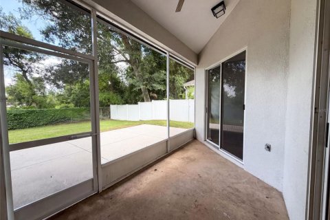 House in Brandon, Florida 3 bedrooms, 180.51 sq.m. № 2201732 - photo 11