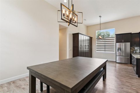 Villa ou maison à vendre à Clermont, Floride: 3 chambres, 270.72 m2 № 2214741 - photo 8