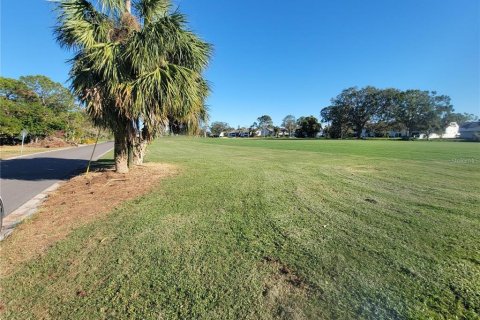 House in Saint Petersburg, Florida 2 bedrooms, 109.62 sq.m. № 1879780 - photo 4