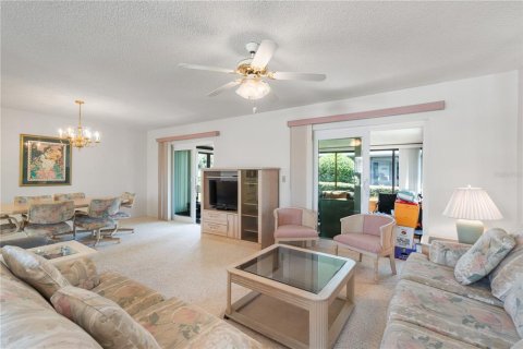 Casa en venta en Saint Petersburg, Florida, 2 dormitorios, 109.62 m2 № 1879780 - foto 10