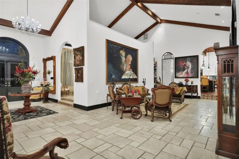 Купить виллу или дом в Майами, Флорида 7 спален, 561.59м2, № 1939332 - фото 11