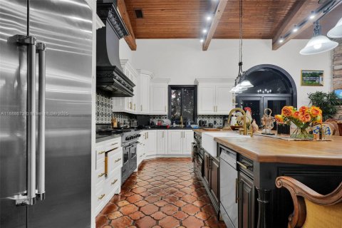 Купить виллу или дом в Майами, Флорида 7 спален, 561.59м2, № 1939332 - фото 19