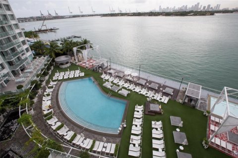 Condominio en venta en Miami Beach, Florida, 1 dormitorio, 64.66 m2 № 2088442 - foto 2