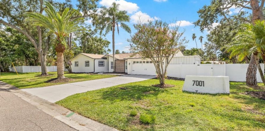 Casa en Saint Petersburg, Florida 4 dormitorios, 196.49 m2 № 1848615