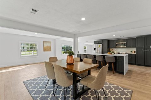 Casa en alquiler en New Smyrna Beach, Florida, 4 dormitorios, 214.42 m2 № 1908086 - foto 6