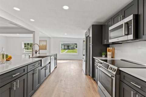 Casa en alquiler en New Smyrna Beach, Florida, 4 dormitorios, 214.42 m2 № 1908086 - foto 5