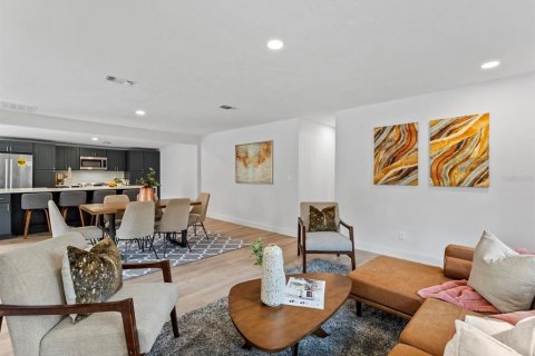 Casa en alquiler en New Smyrna Beach, Florida, 4 dormitorios, 214.42 m2 № 1908086 - foto 15
