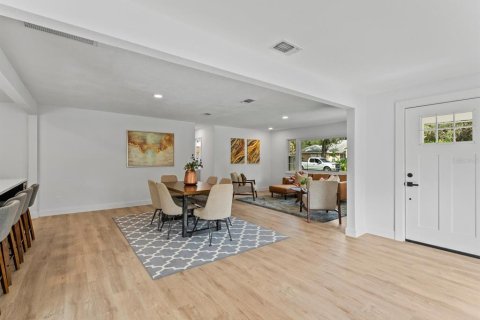 Casa en alquiler en New Smyrna Beach, Florida, 4 dormitorios, 214.42 m2 № 1908086 - foto 20
