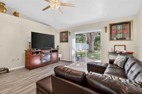Casa en venta en Odessa, Florida, 3 dormitorios, 123.84 m2 № 2198641 - foto 18