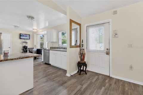 Casa en venta en Odessa, Florida, 3 dormitorios, 123.84 m2 № 2198641 - foto 11