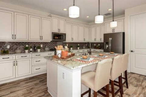 Casa en venta en DeLand, Florida, 3 dormitorios, 206.43 m2 № 1514793 - foto 2