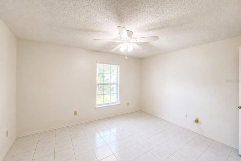 Townhouse in Casselberry, Florida 3 bedrooms, 117.06 sq.m. № 2317279 - photo 7