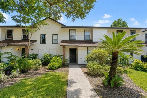 Townhouse in Casselberry, Florida 3 bedrooms, 117.06 sq.m. № 2317279