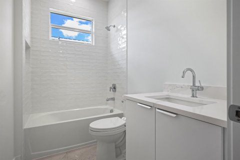 Villa ou maison à vendre à West Palm Beach, Floride: 4 chambres, 176.61 m2 № 2428499 - photo 21