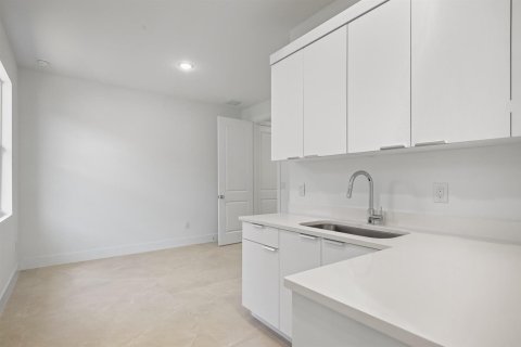 Villa ou maison à vendre à West Palm Beach, Floride: 4 chambres, 176.61 m2 № 2428499 - photo 24