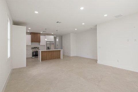 Villa ou maison à vendre à West Palm Beach, Floride: 4 chambres, 176.61 m2 № 2428499 - photo 8