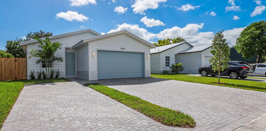 Villa ou maison à West Palm Beach, Floride 4 chambres, 176.61 m2 № 2428499