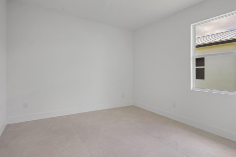Villa ou maison à vendre à West Palm Beach, Floride: 4 chambres, 176.61 m2 № 2428499 - photo 18