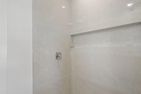 Villa ou maison à vendre à West Palm Beach, Floride: 4 chambres, 176.61 m2 № 2428499 - photo 26