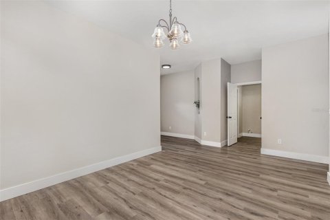 Villa ou maison à vendre à Oviedo, Floride: 4 chambres, 240.8 m2 № 1857850 - photo 8