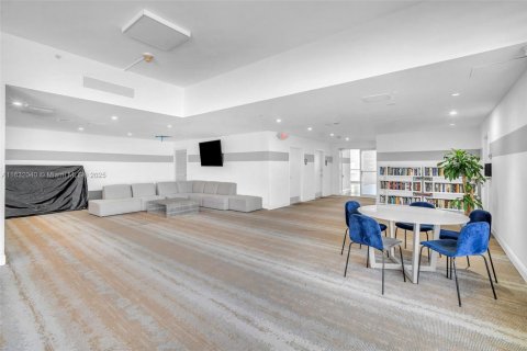 Condo in Bay Harbor Islands, Florida, 1 bedroom  № 1809875 - photo 20